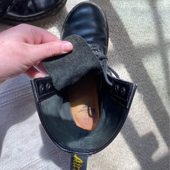 Doc Martens - Picture 2 of 3